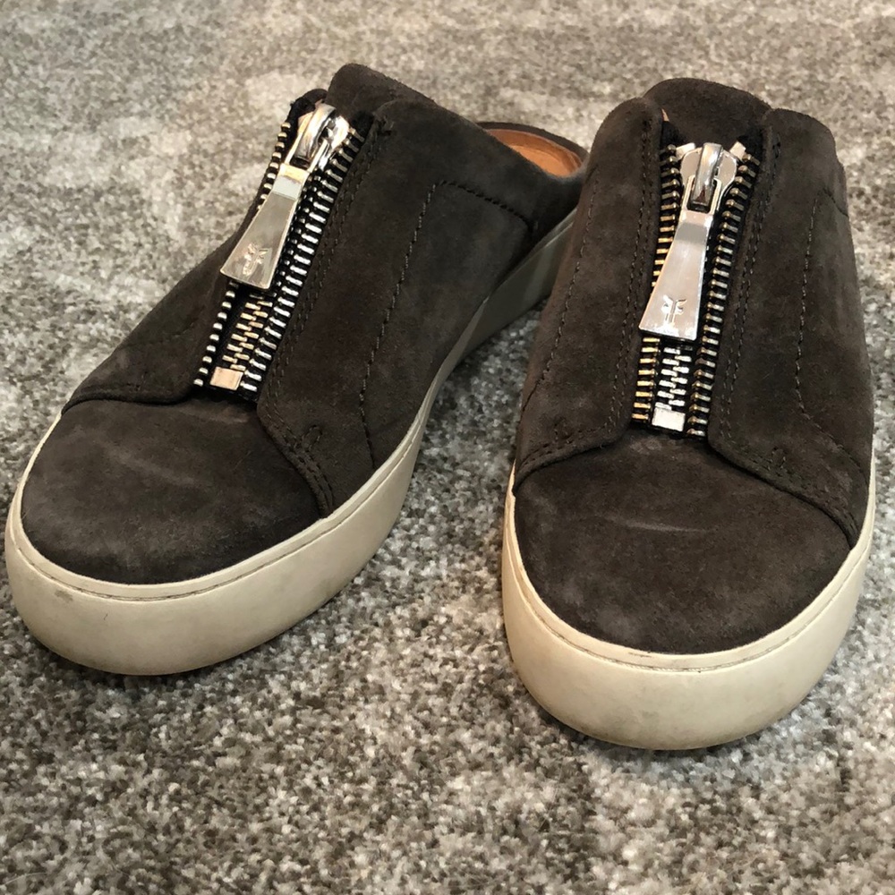 Frye, Lena Slide Platform Zipper Shoe, Size 7